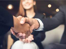 الاتيكيت والبروتوكول في حضور الاجتماعات